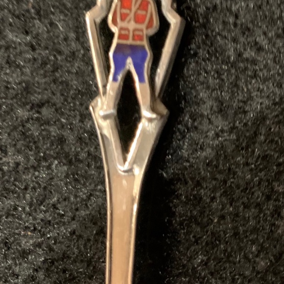 Sterling RCMP Ottawa Souvenir Spoon - Picture 1 of 5